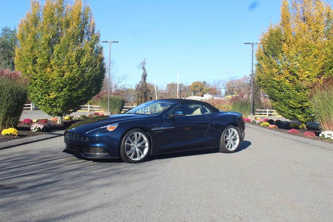 2014 Aston Martin Vanquish 2nd Gen - Image 24 of 31