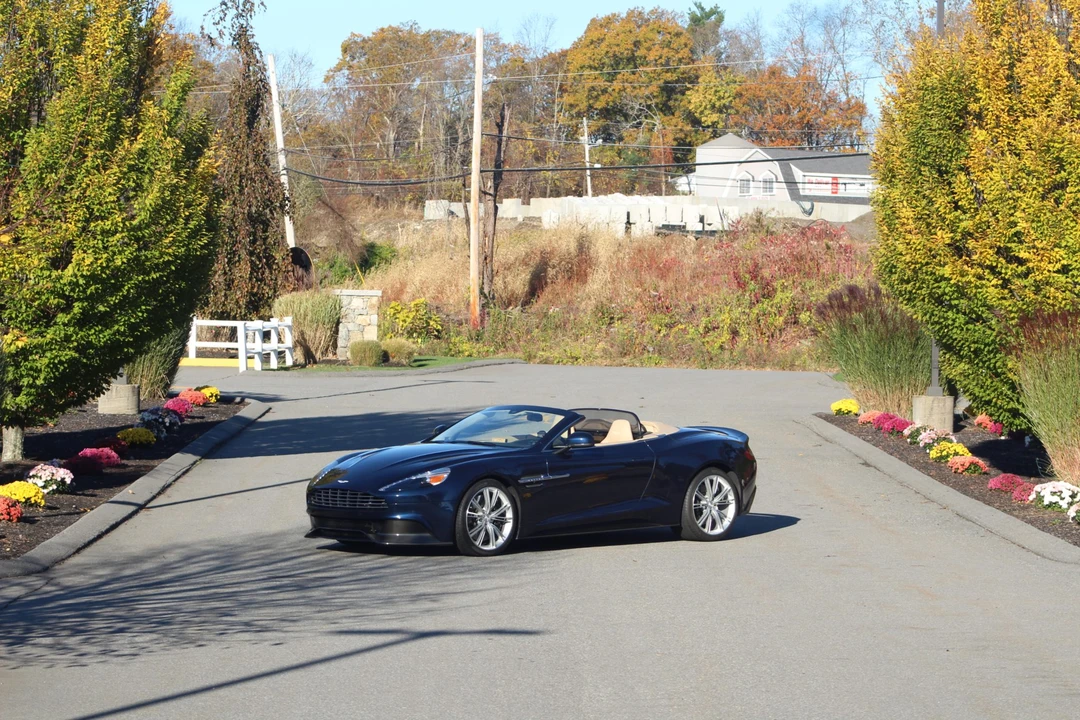 2014 Aston Martin Vanquish 2nd Gen - Image 3 of 31
