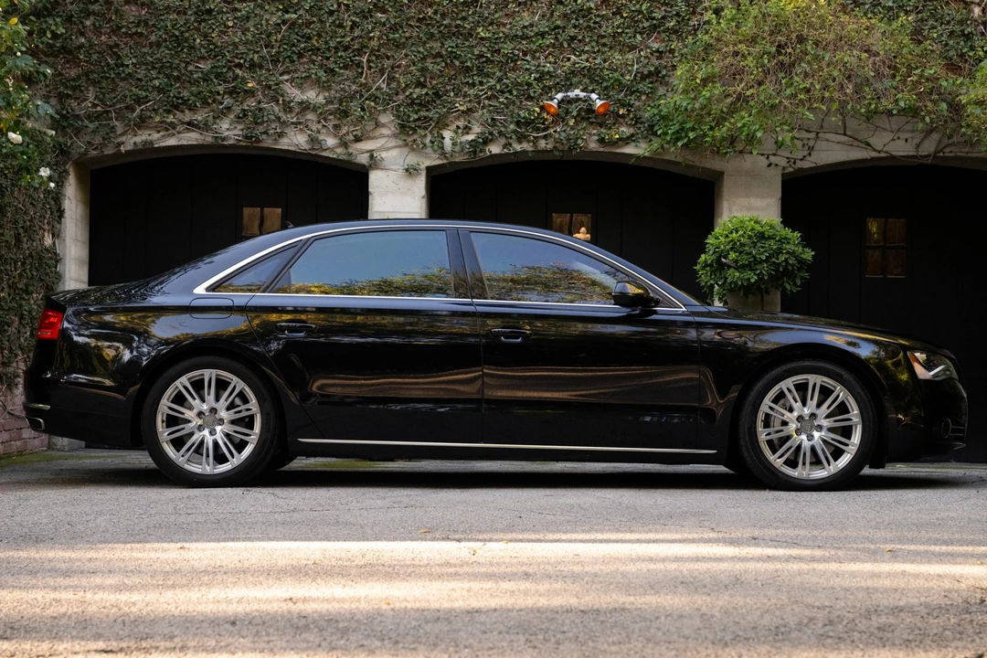 2014 Audi D4 A8 - Image 13 of 31