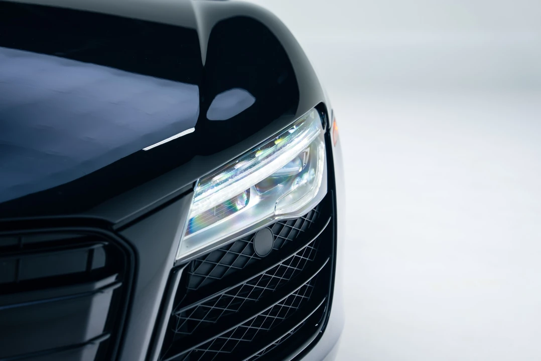 2014 Audi 42 R8 - Image 15 of 31