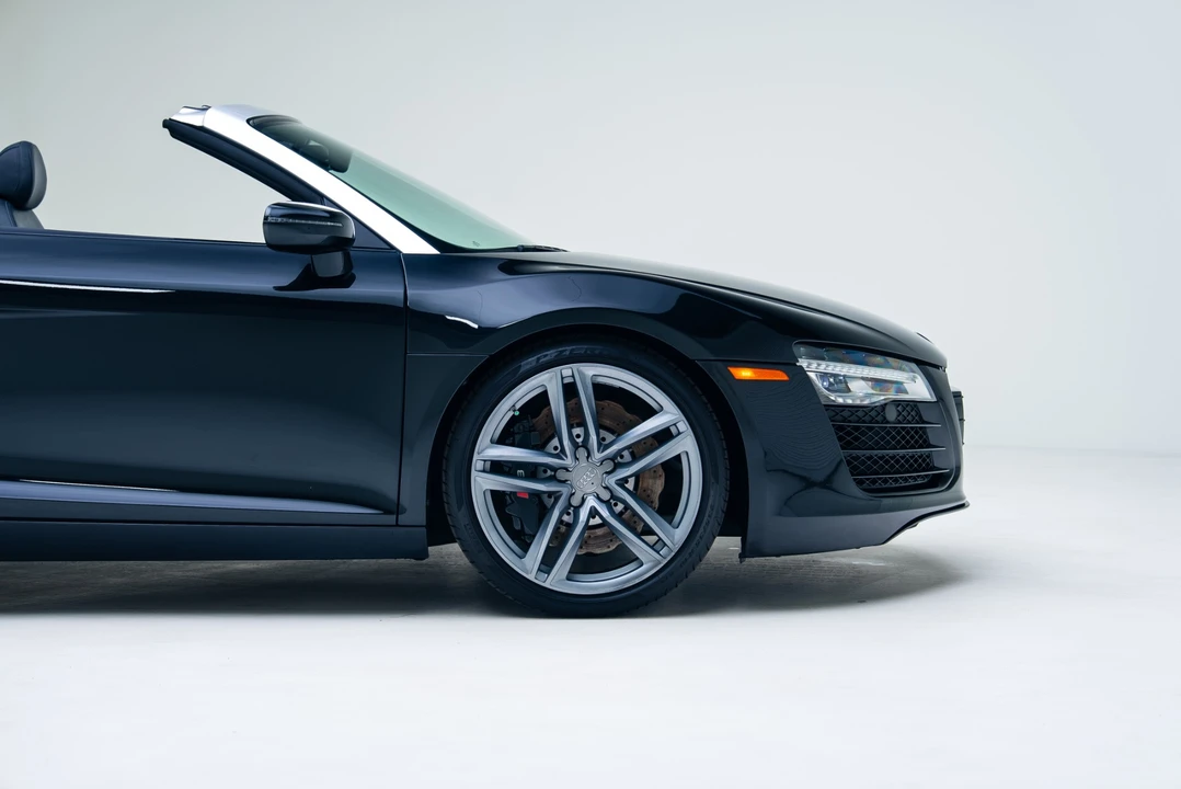 2014 Audi 42 R8 - Image 29 of 31