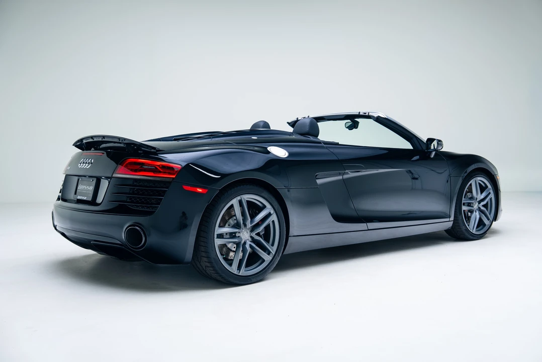 2014 Audi 42 R8 - Image 8 of 31
