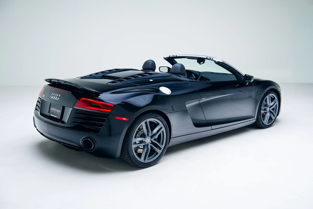 2014 Audi 42 R8 - Image 7 of 31