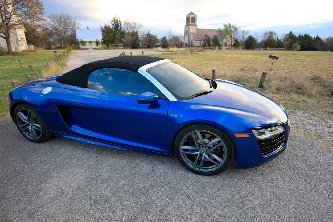 2014 Audi 42 R8 - Image 28 of 31