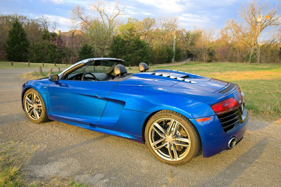 2014 Audi 42 R8 - Image 19 of 31