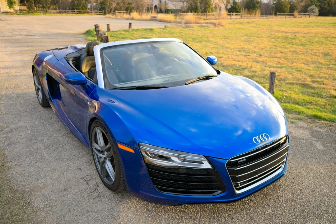 2014 Audi 42 R8 - Image 10 of 31