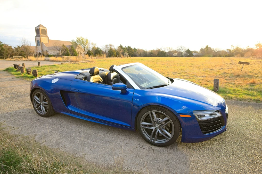 2014 Audi 42 R8 - Image 12 of 31