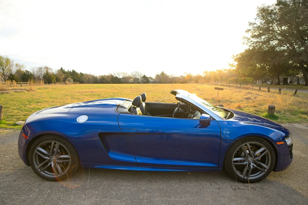 2014 Audi 42 R8 - Image 14 of 31
