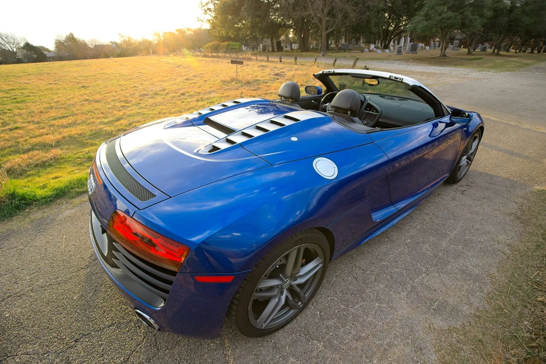 2014 Audi 42 R8 - Image 15 of 31