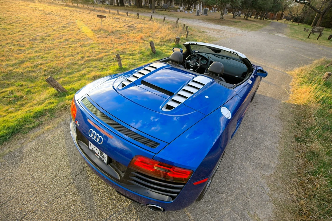2014 Audi 42 R8 - Image 17 of 31