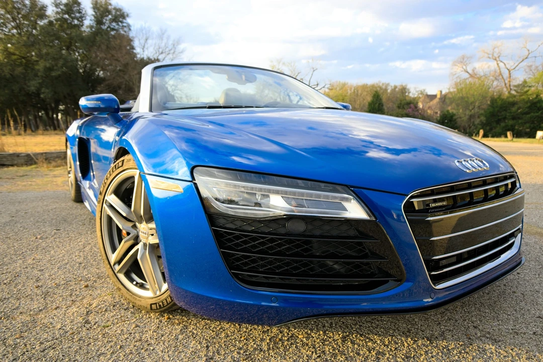 2014 Audi 42 R8 - Image 8 of 31