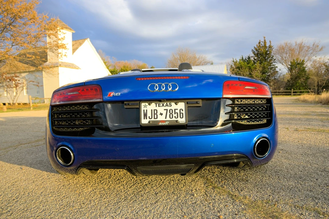 2014 Audi 42 R8 - Image 18 of 31