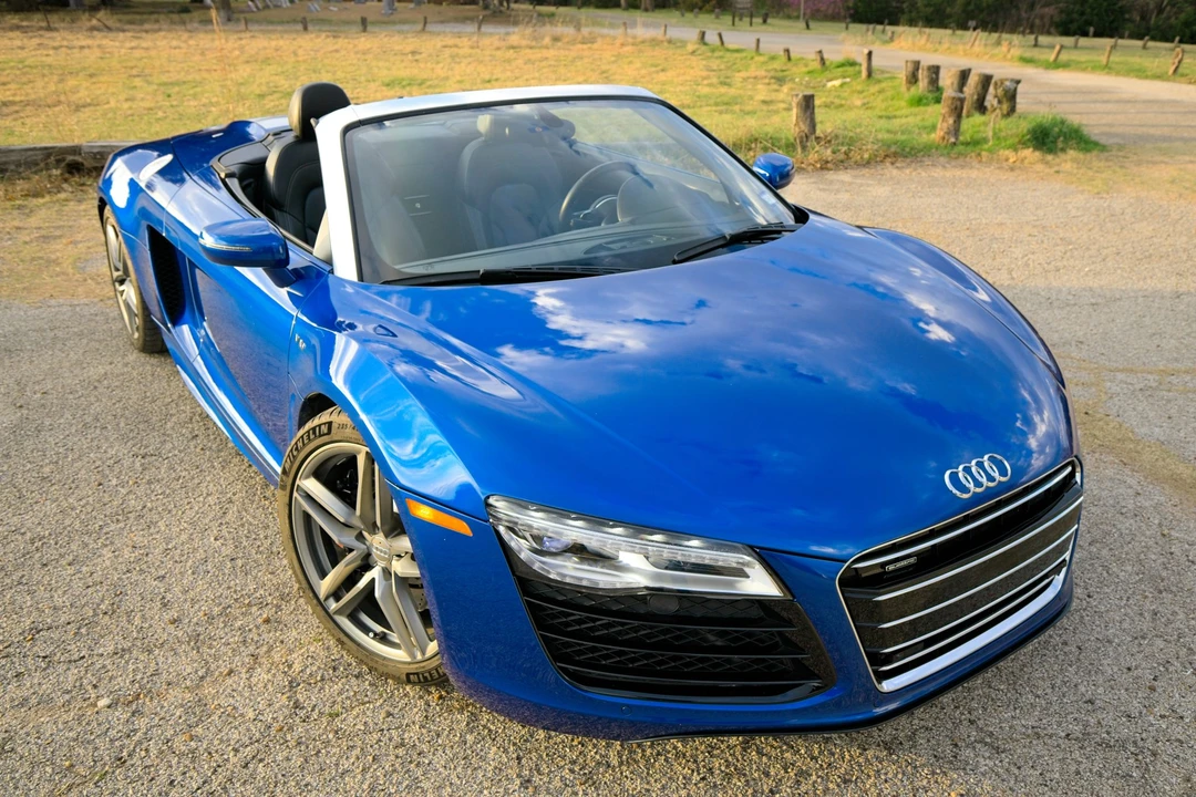 2014 Audi 42 R8 - Image 9 of 31