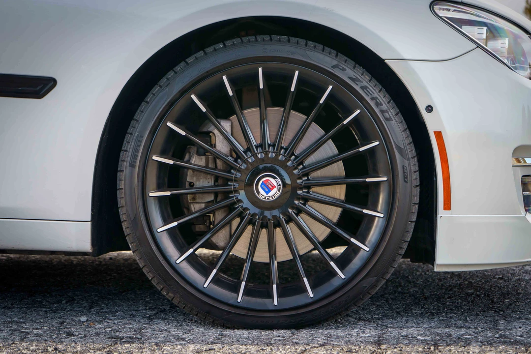 2007 BMW Alpina B7 - Image 26 of 31