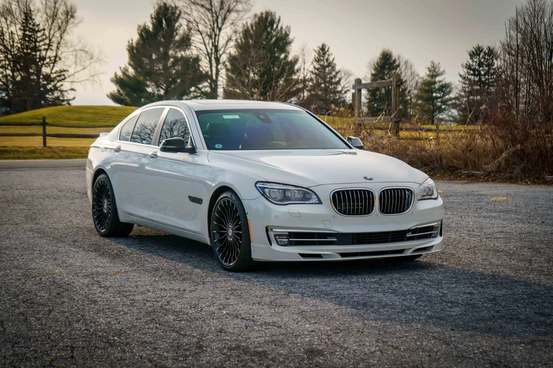 2007 BMW Alpina B7 - Image 10 of 31