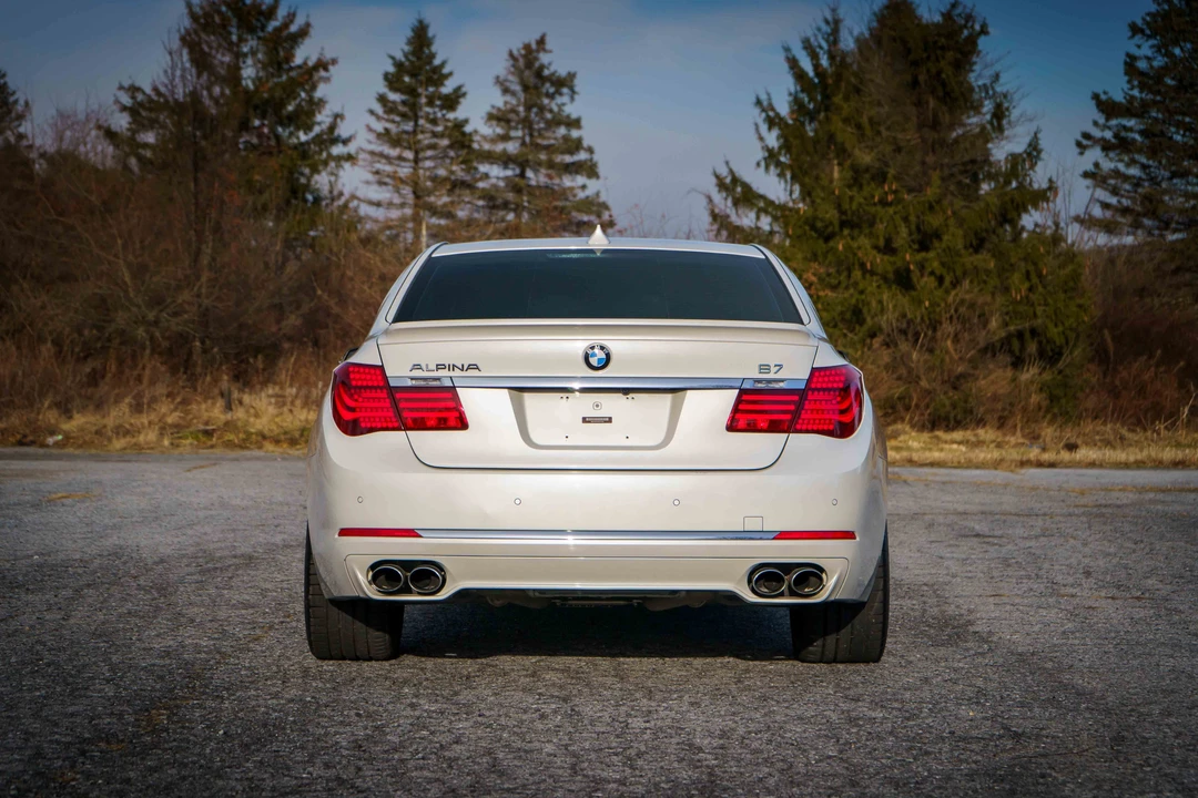 2007 BMW Alpina B7 - Image 15 of 31