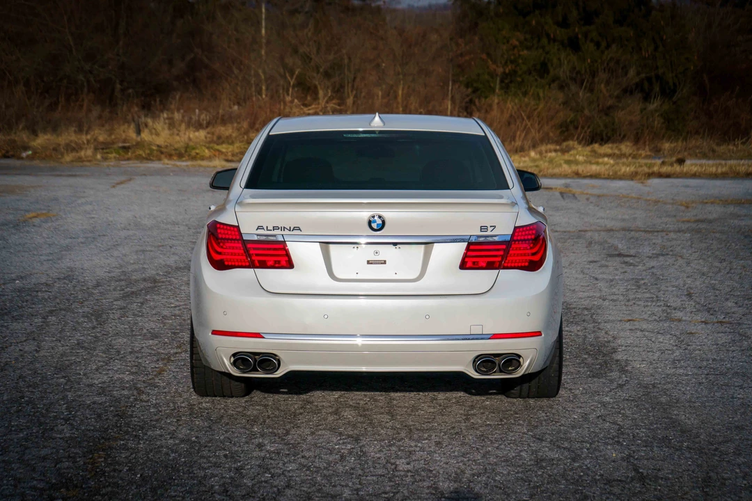 2007 BMW Alpina B7 - Image 16 of 31