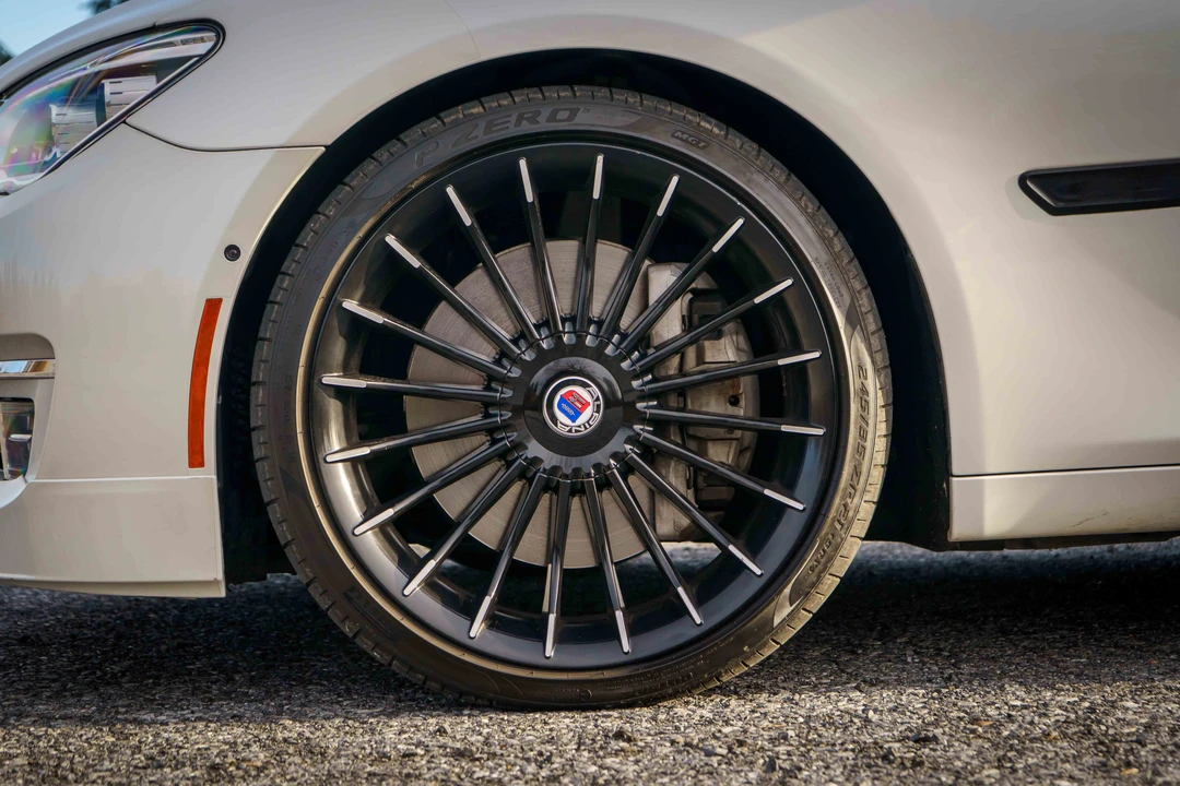 2007 BMW Alpina B7 - Image 22 of 31