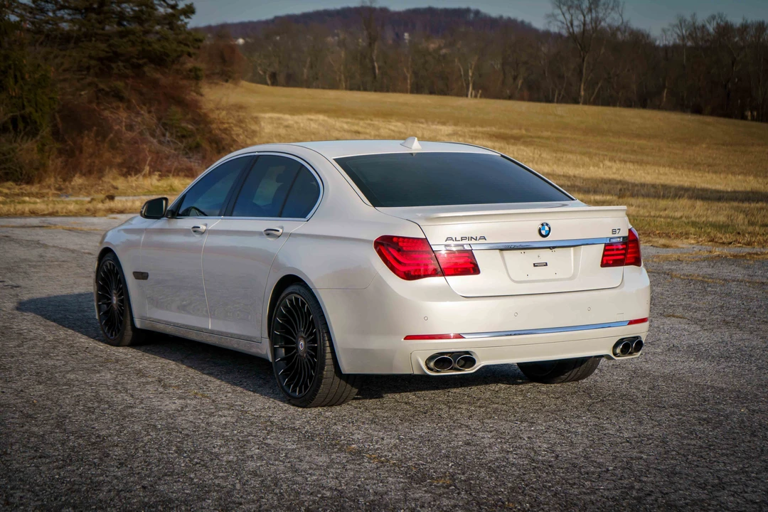 2007 BMW Alpina B7 - Image 18 of 31