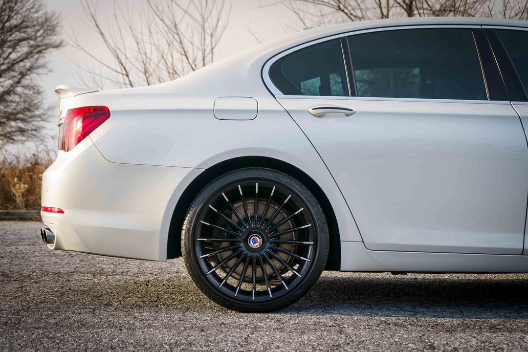 2007 BMW Alpina B7 - Image 27 of 31