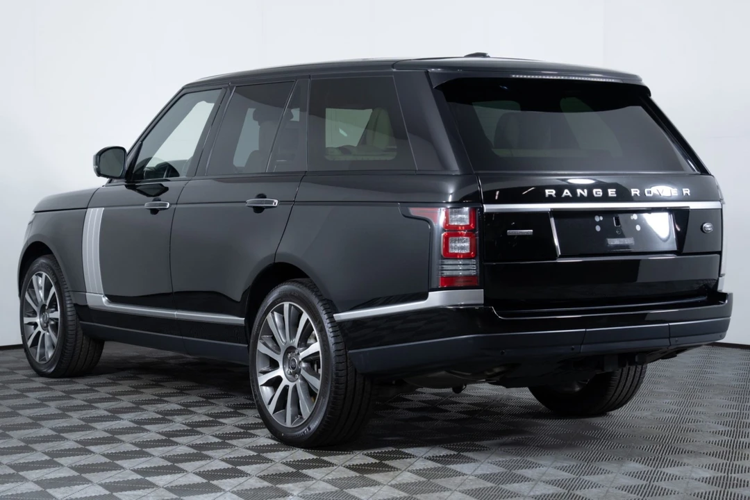 2014 Land Rover Range Rover L405 - Image 2 of 7