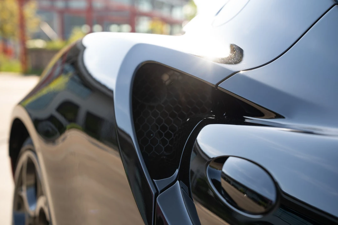 2015 Alfa Romeo 4C Coupe - Image 17 of 31
