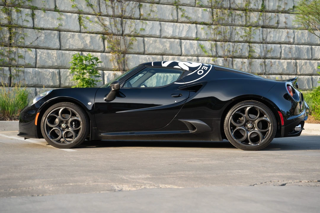 2015 Alfa Romeo 4C Coupe - Image 11 of 31