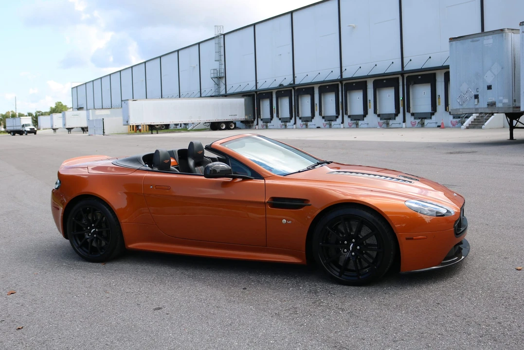 2015 Aston Martin Vantage - Image 10 of 31