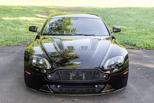 2015 Aston Martin V12 Vantage (2010-2018) - Image 3 of 31