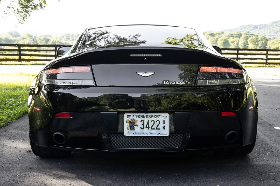 2015 Aston Martin V12 Vantage (2010-2018) - Image 30 of 31