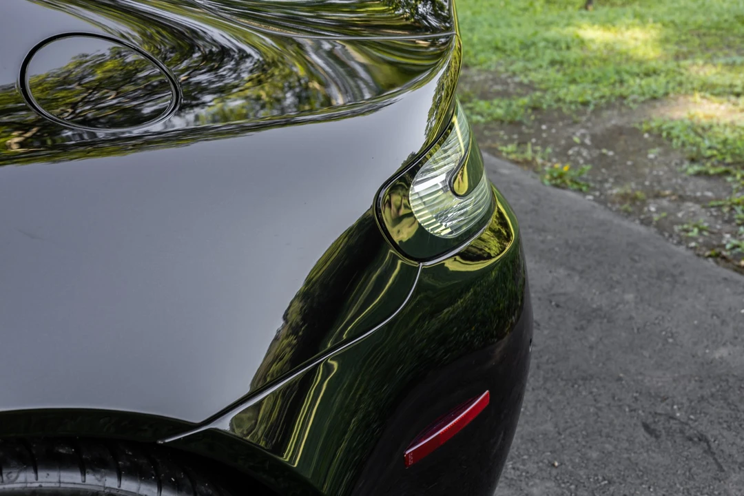 2015 Aston Martin V12 Vantage (2010-2018) - Image 28 of 31