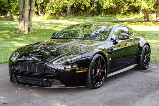 2015 Aston Martin V12 Vantage (2010-2018) - Image 2 of 31