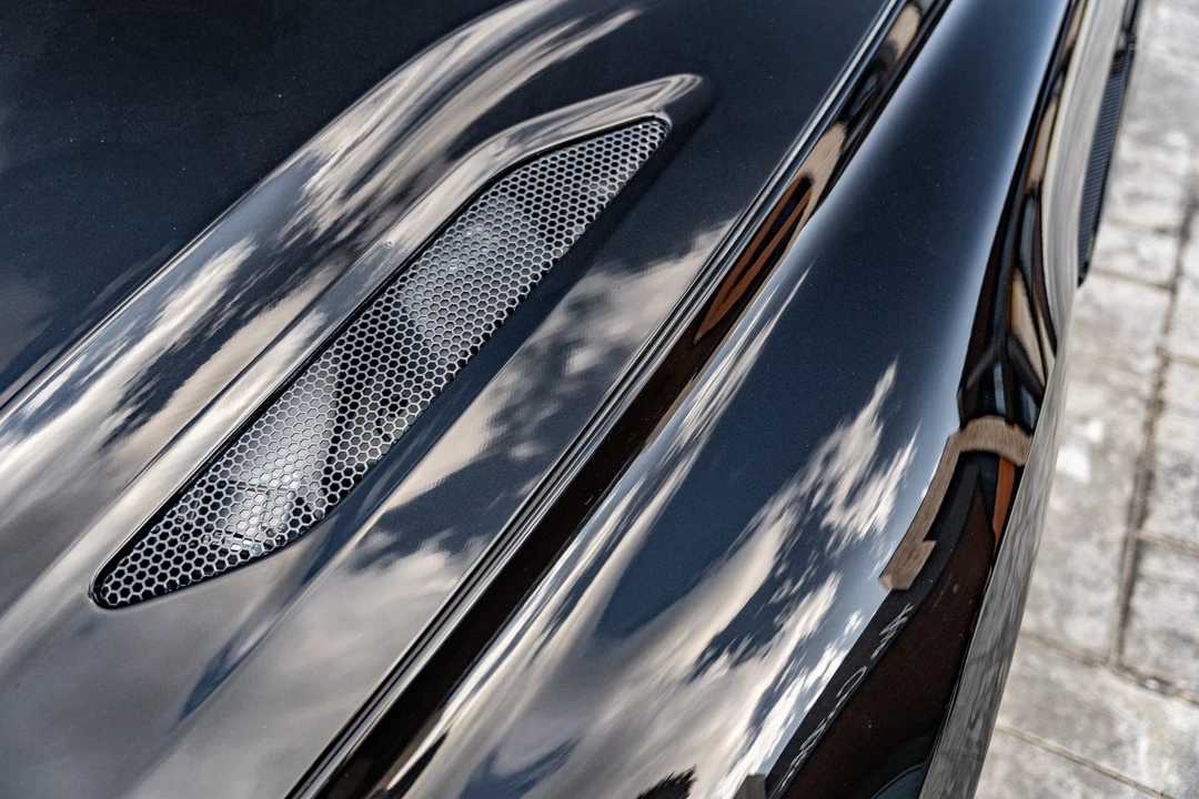 2015 Aston Martin Vanquish 2nd Gen - Image 23 of 31