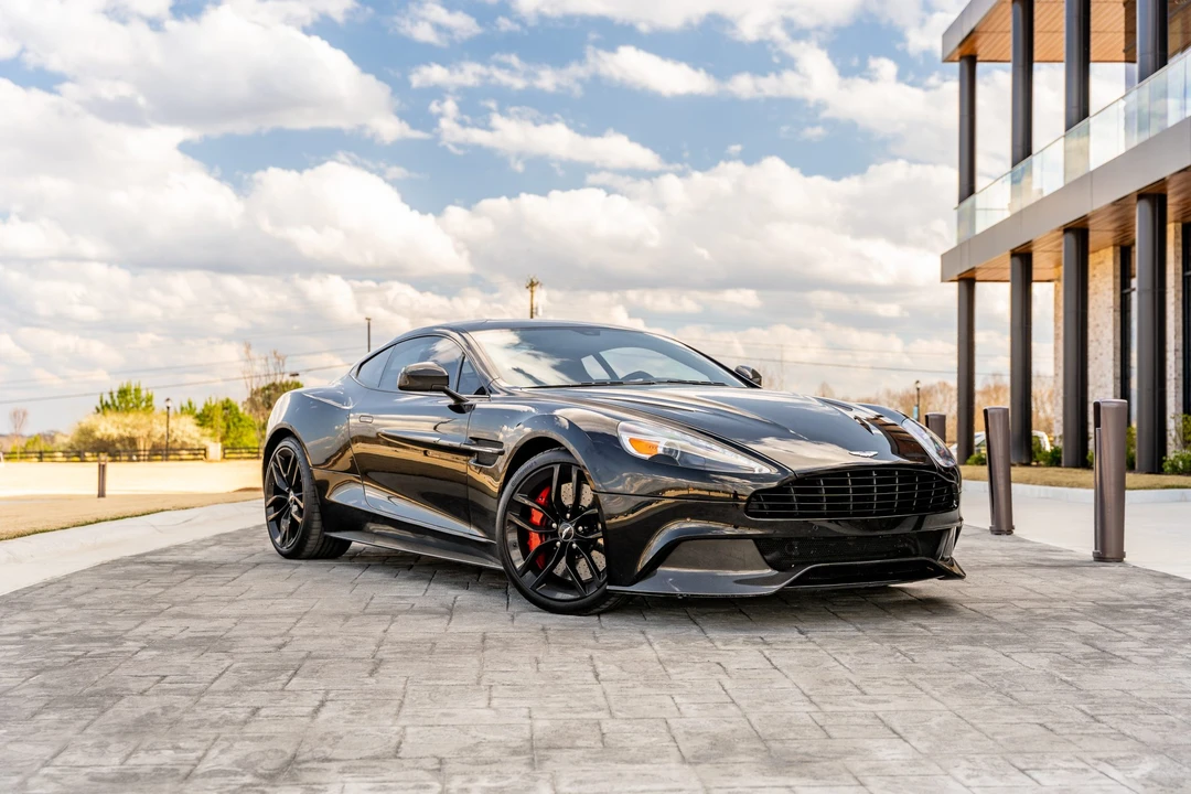 2015 Aston Martin Vanquish 2nd Gen - Image 2 of 31