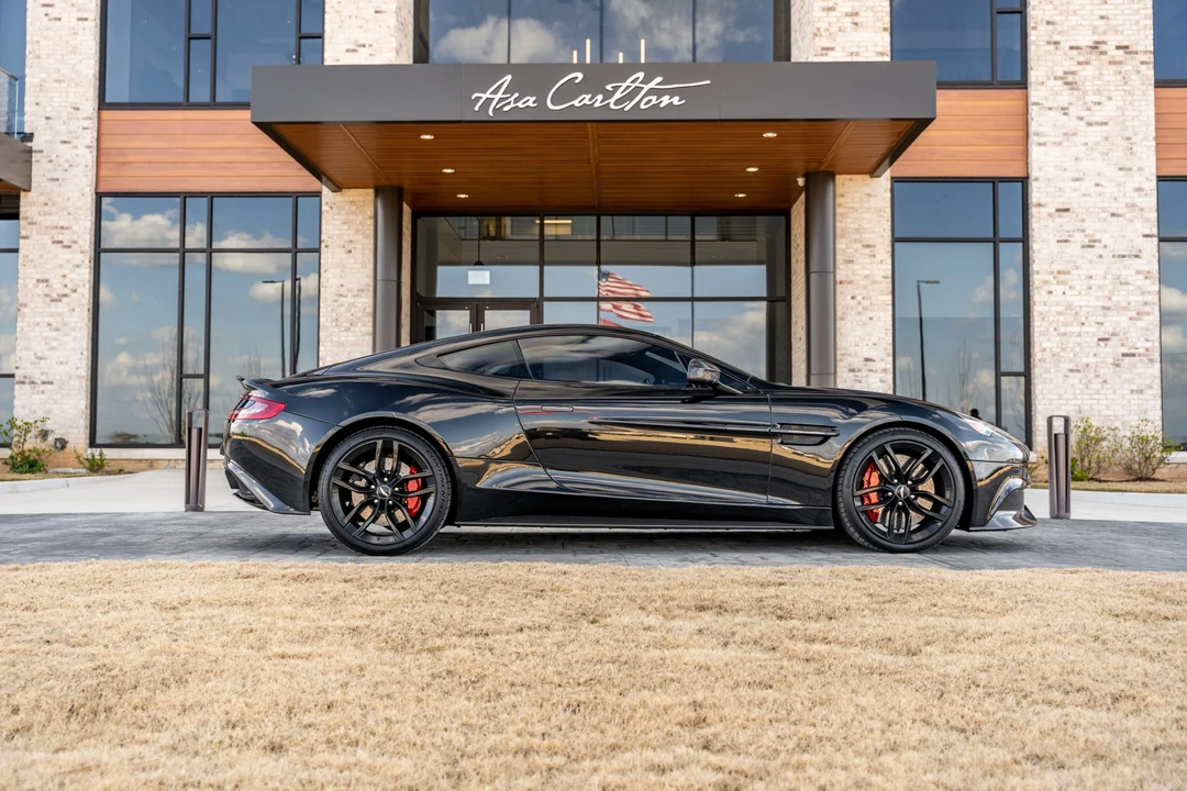 2015 Aston Martin Vanquish 2nd Gen - Image 18 of 31