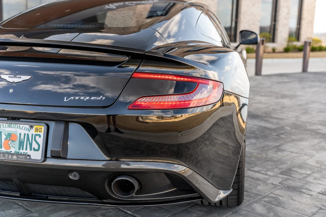 2015 Aston Martin Vanquish 2nd Gen - Image 30 of 31