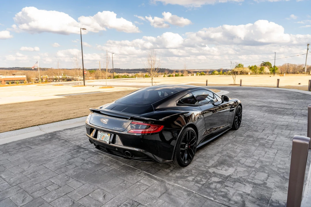 2015 Aston Martin Vanquish 2nd Gen - Image 14 of 31