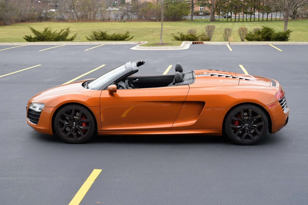 2015 Audi 42 R8 - Image 4 of 31