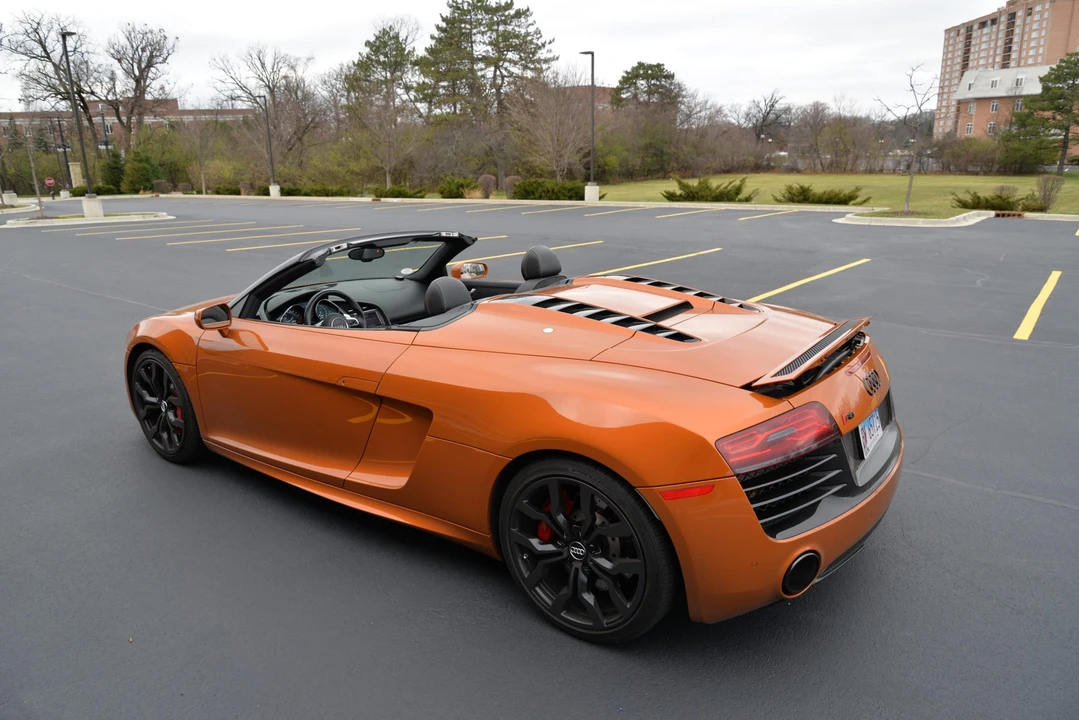 2015 Audi 42 R8 - Image 5 of 31