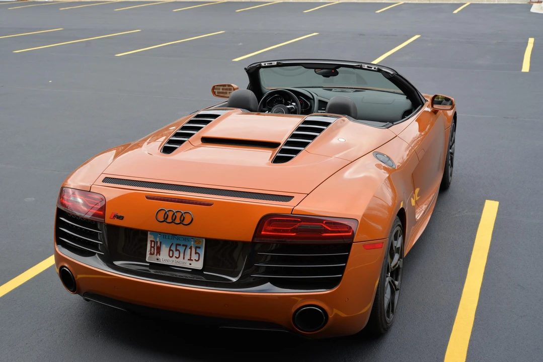 2015 Audi 42 R8 - Image 14 of 31