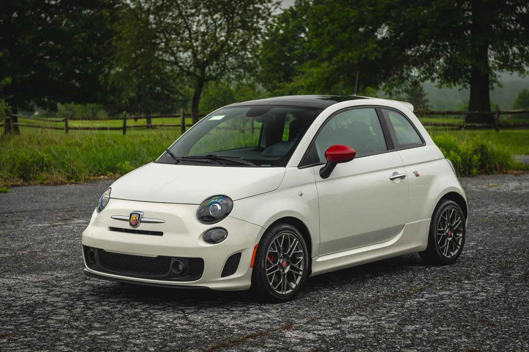 2015 Fiat Abarth 500 - Image 6 of 31