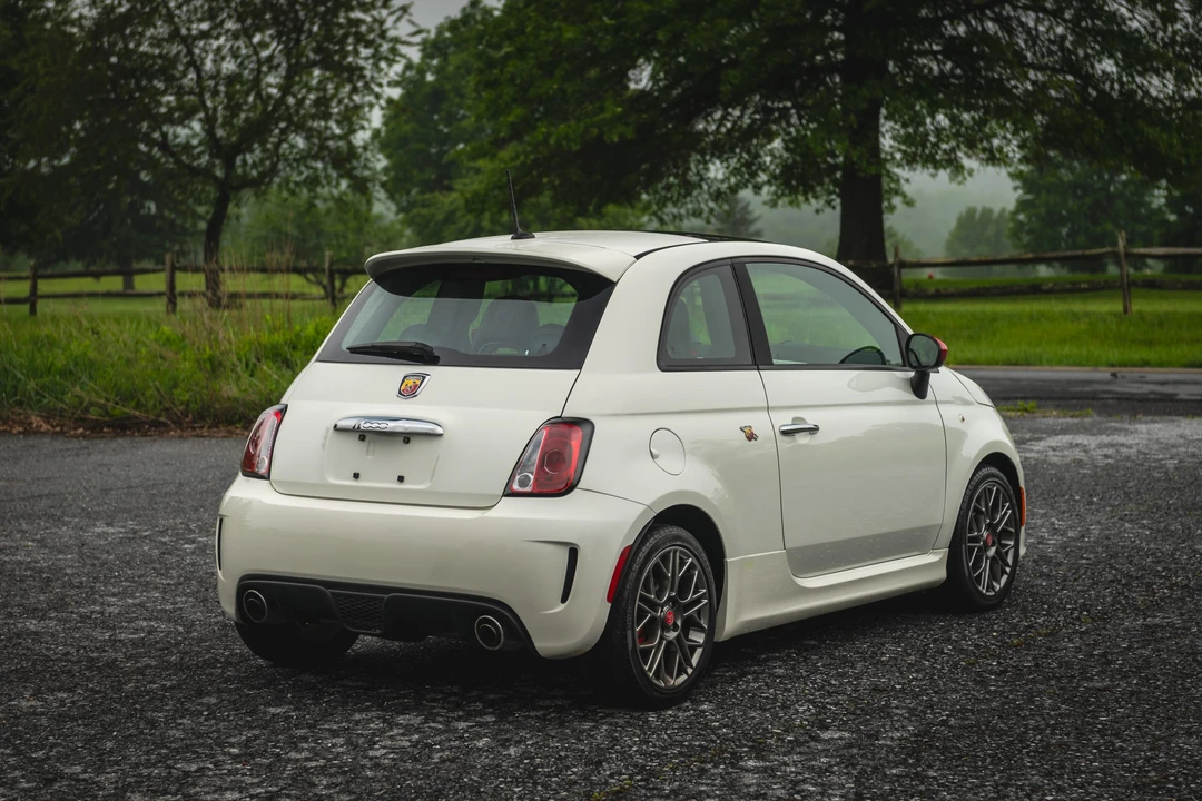 2015 Fiat Abarth 500 - Image 28 of 31