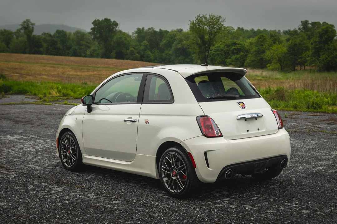 2015 Fiat Abarth 500 - Image 16 of 31
