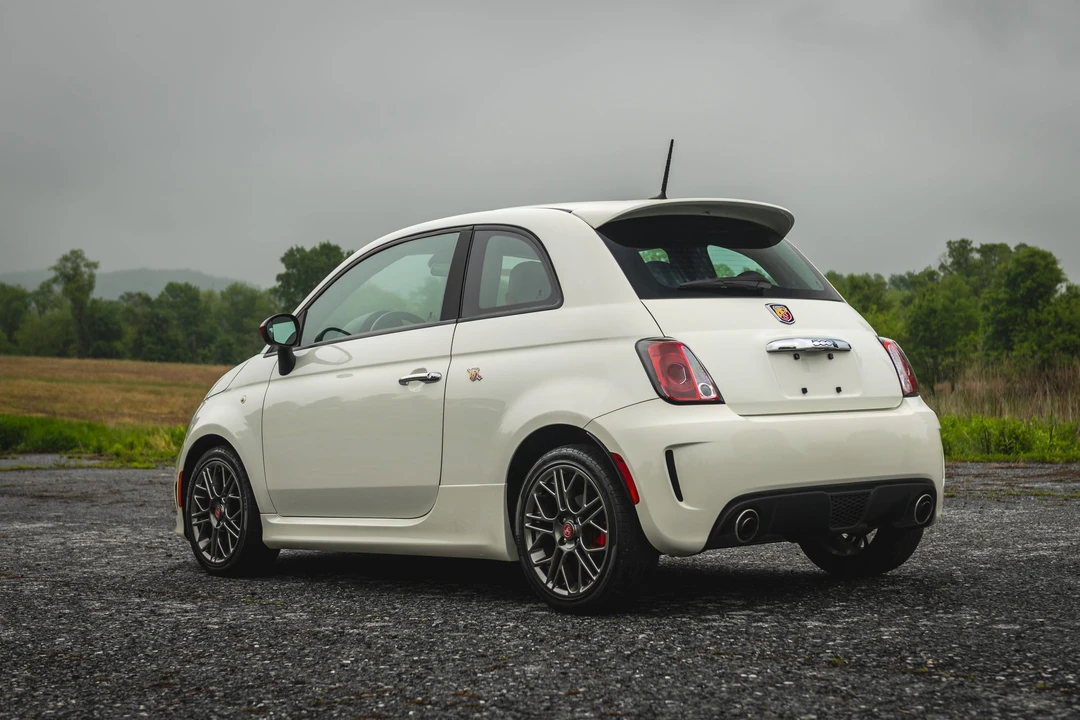 2015 Fiat Abarth 500 - Image 17 of 31