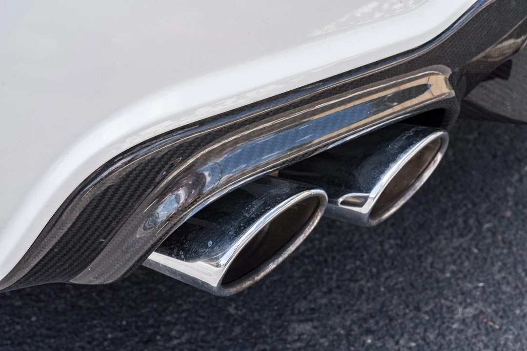 2015 Mercedes-Benz W204 C 63 AMG - Image 27 of 31
