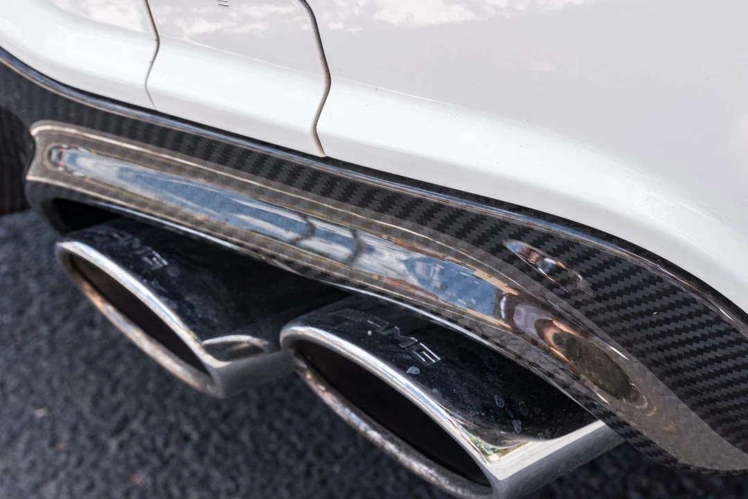 2015 Mercedes-Benz W204 C 63 AMG - Image 29 of 31