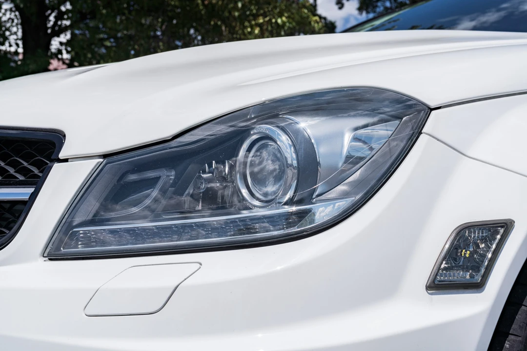 2015 Mercedes-Benz W204 C 63 AMG - Image 14 of 31