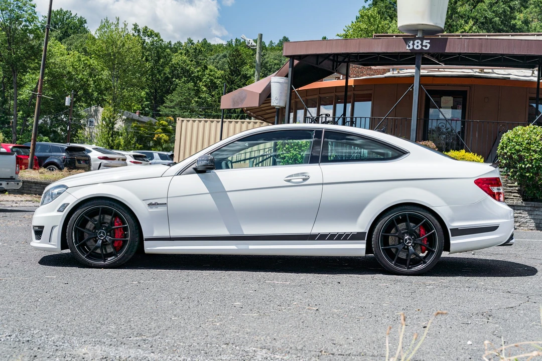 2015 Mercedes-Benz W204 C 63 AMG - Image 8 of 31