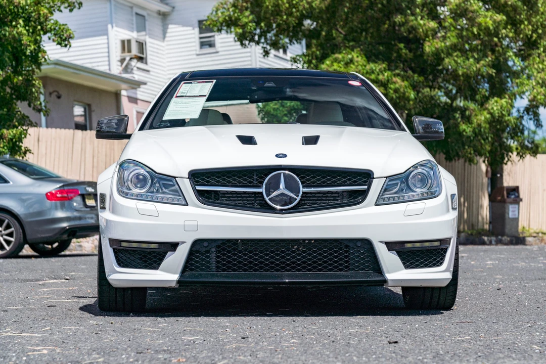 2015 Mercedes-Benz W204 C 63 AMG - Image 2 of 31