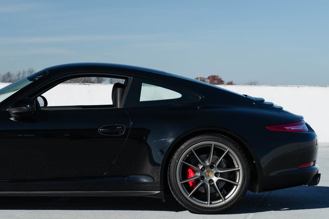 2015 Porsche 991 Carrera 4S - Image 12 of 31